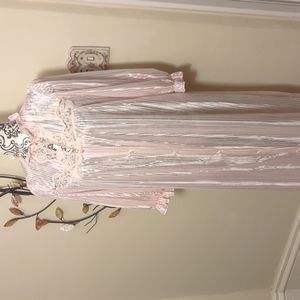 Vintage Pink Ruffle Neck Lace Detail Button Up Nightgown Union and Canada Made